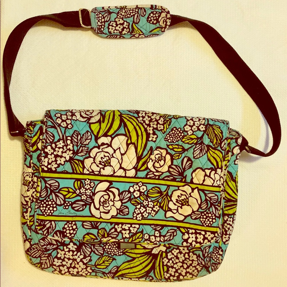 Vera Bradley messenger bag